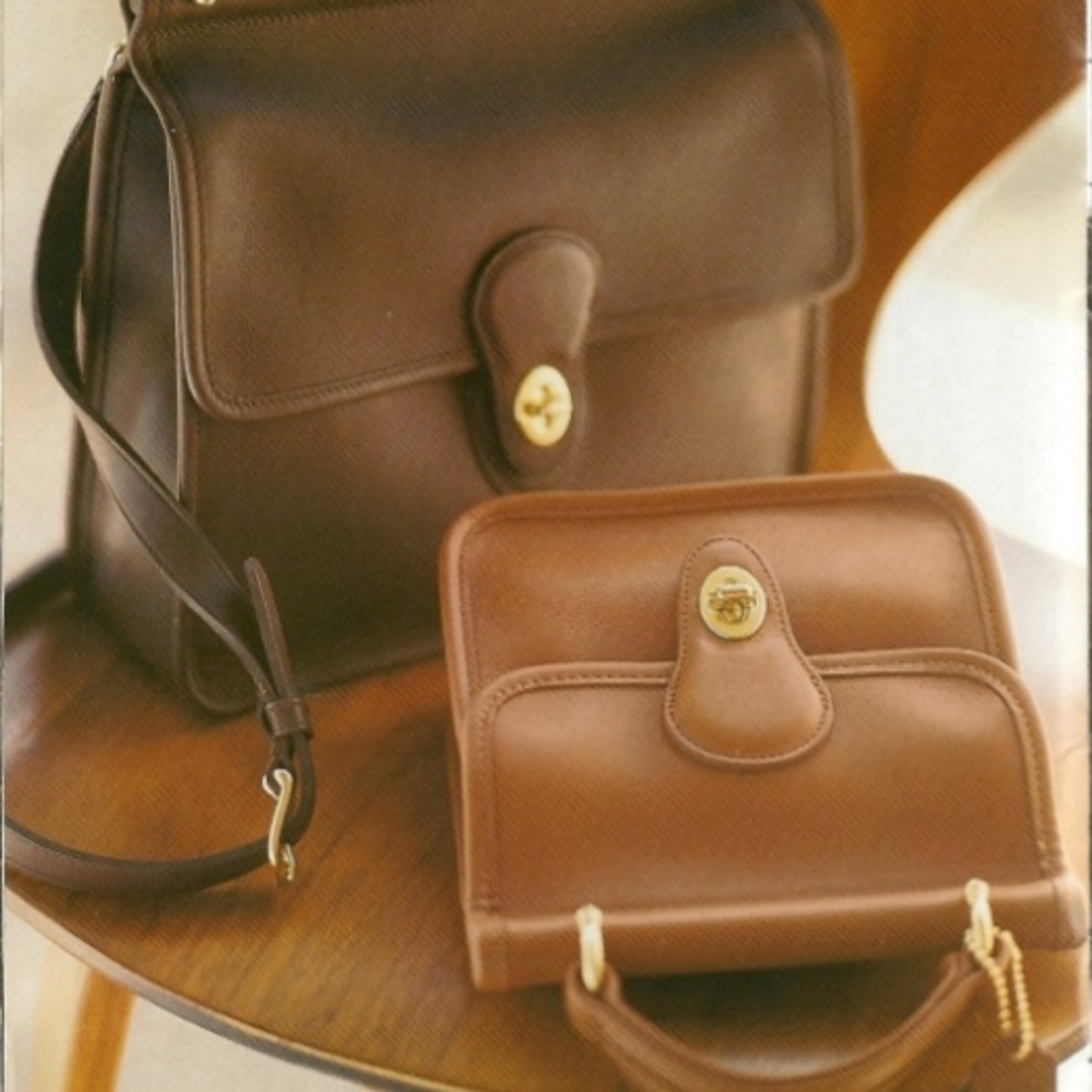 SOLD!! Red Vintage Coach Willis Bag #9927 - Picture 9 of 9